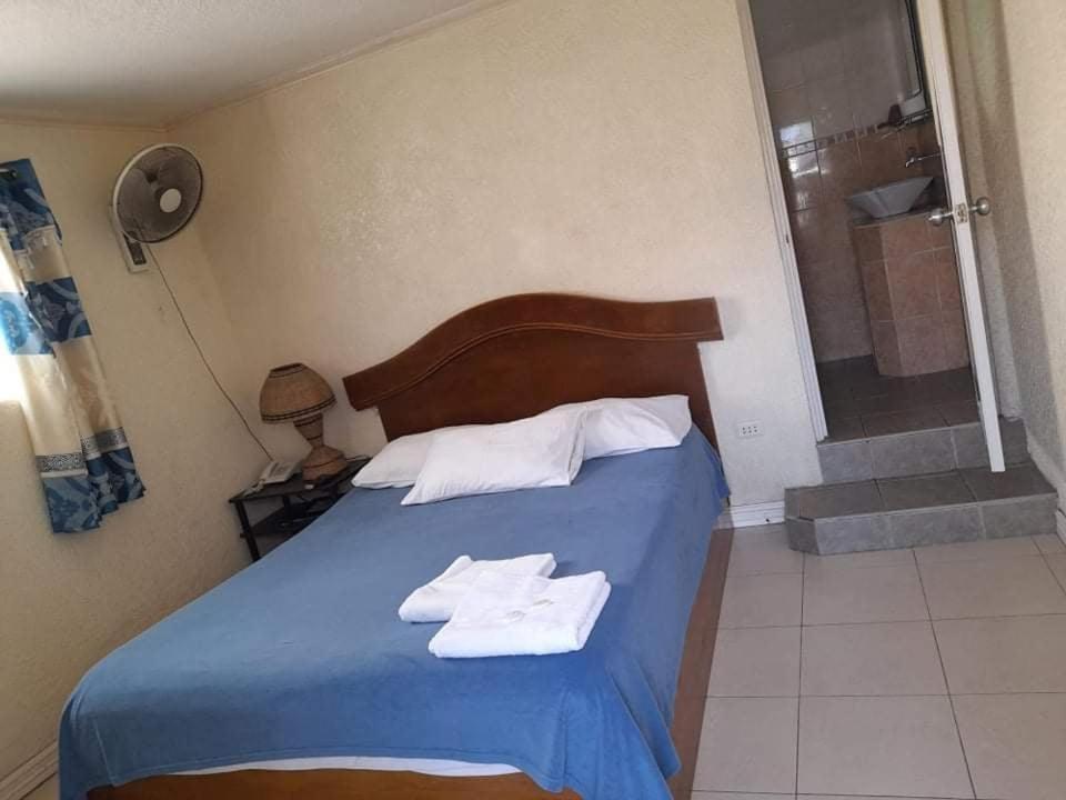 Blue Rock Resort Olongapo Dış mekan fotoğraf