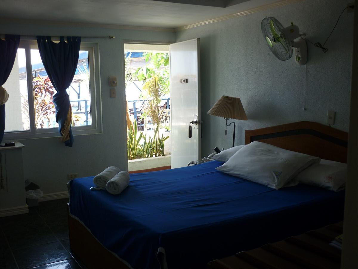 Blue Rock Resort Olongapo Dış mekan fotoğraf